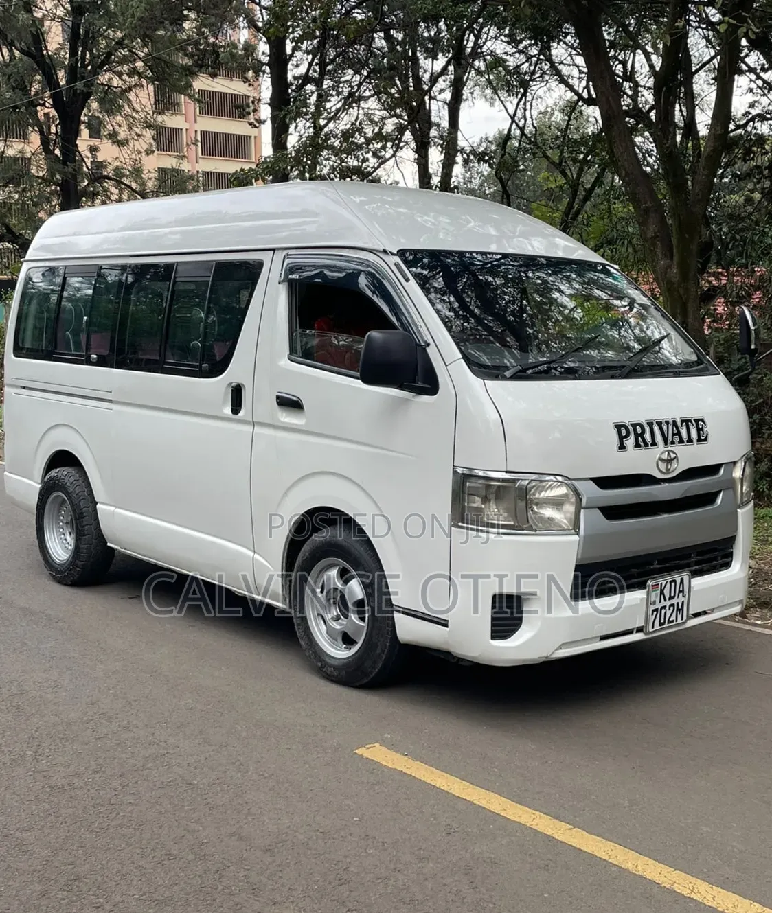 Toyota HiAce 2014 White
