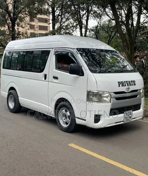 Toyota HiAce 2014 White