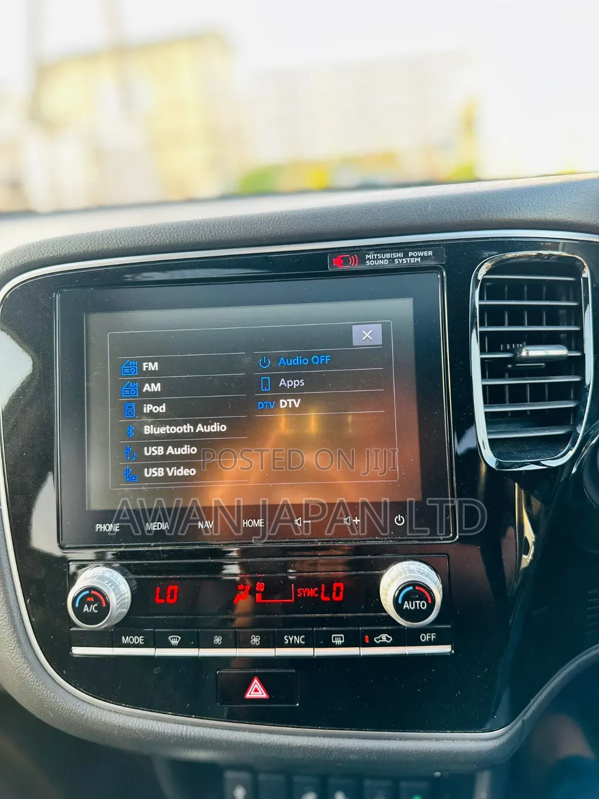 Mitsubishi Outlander 2019 White