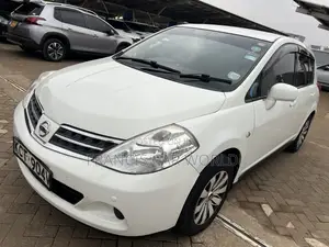 Nissan Tiida 2012 Off white
