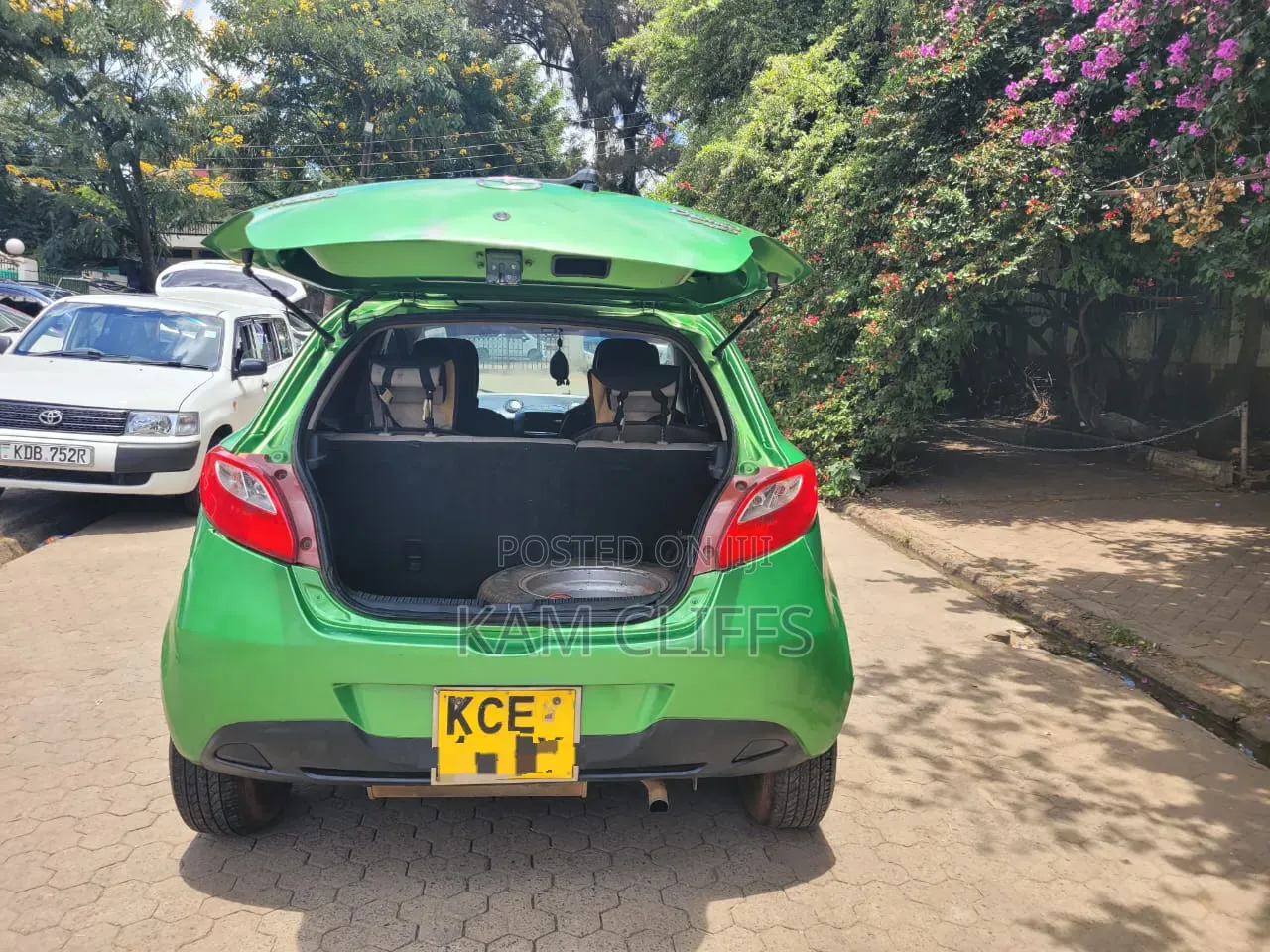 Mazda Demio 2009 Green