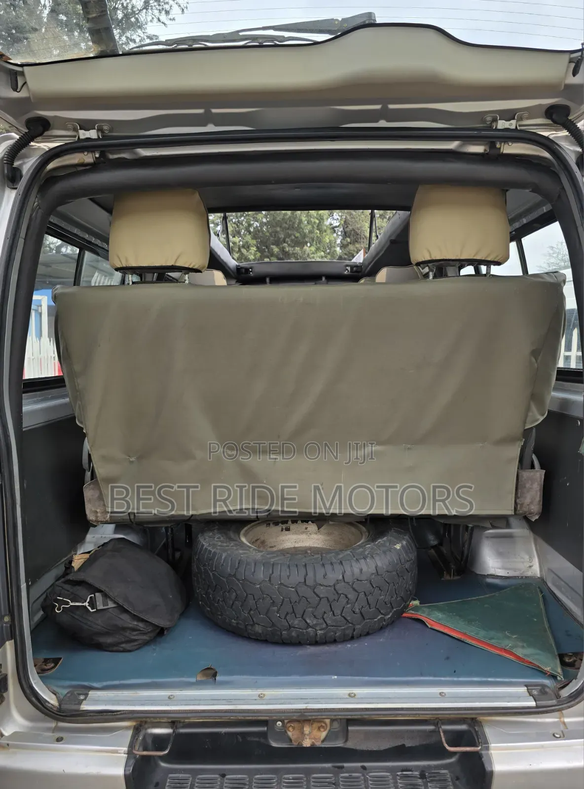 Toyota HiAce 2016 Silver