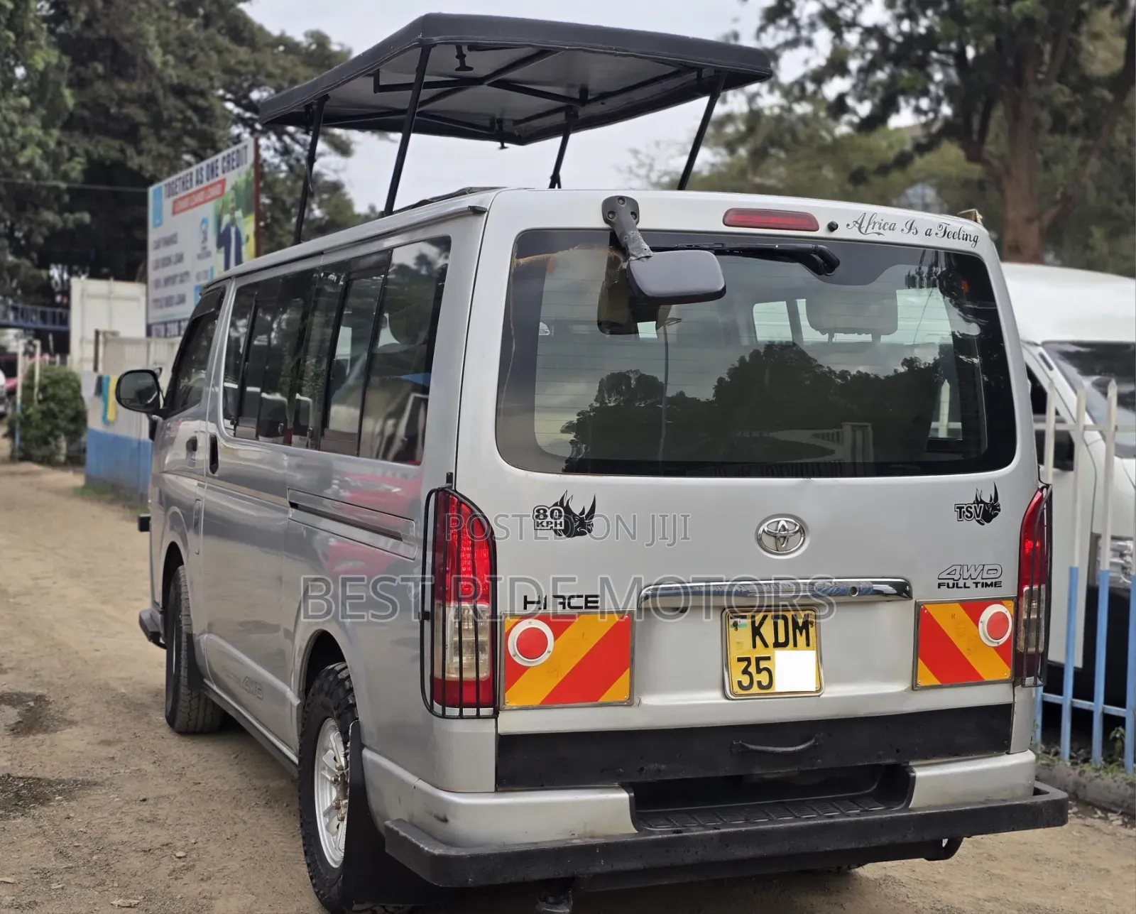 Toyota HiAce 2016 Silver