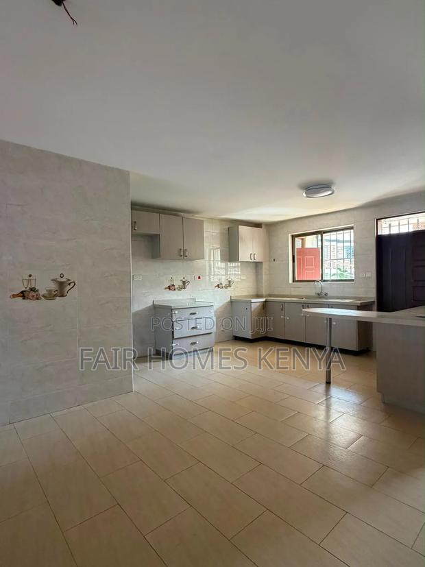 3bdrm Apartment in Gitanga Road, Valley Arcade for rent