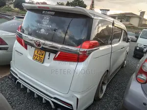 Toyota Alphard 2018 White