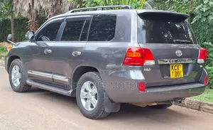 Toyota Land Cruiser 4.6 V8 ZX 2012 Gray