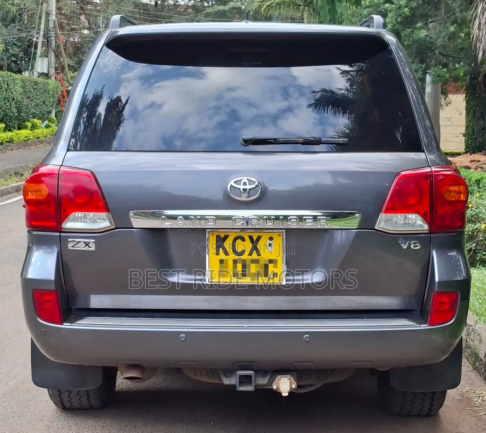 Toyota Land Cruiser 4.6 V8 ZX 2012 Gray