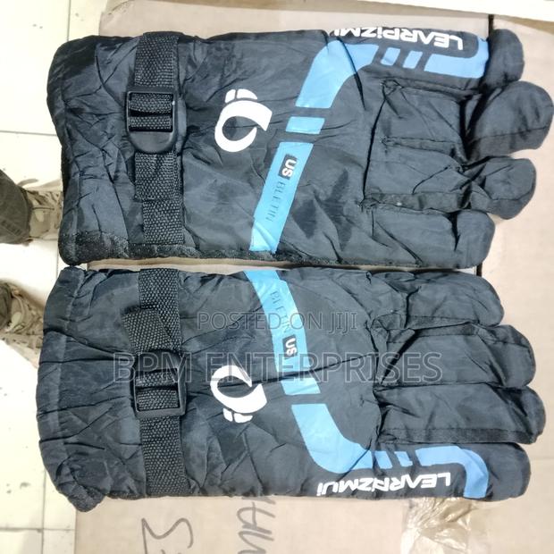 Motorcycle Gloves. Warm and Comfy - thumbnail 3