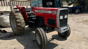 Tractor Mf390