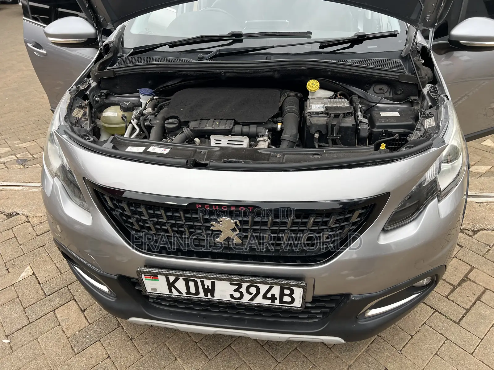 Peugeot 2008 2019 Gray