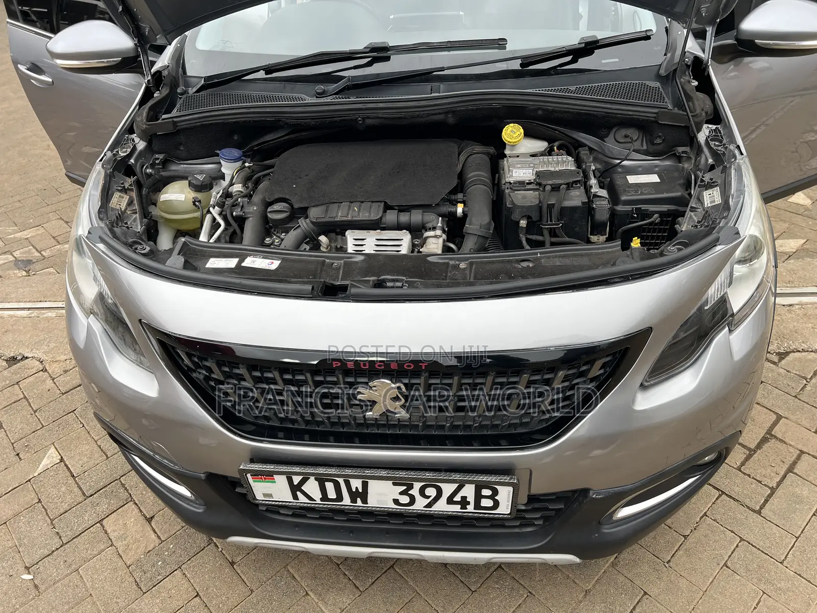 Peugeot 2008 2019 Gray