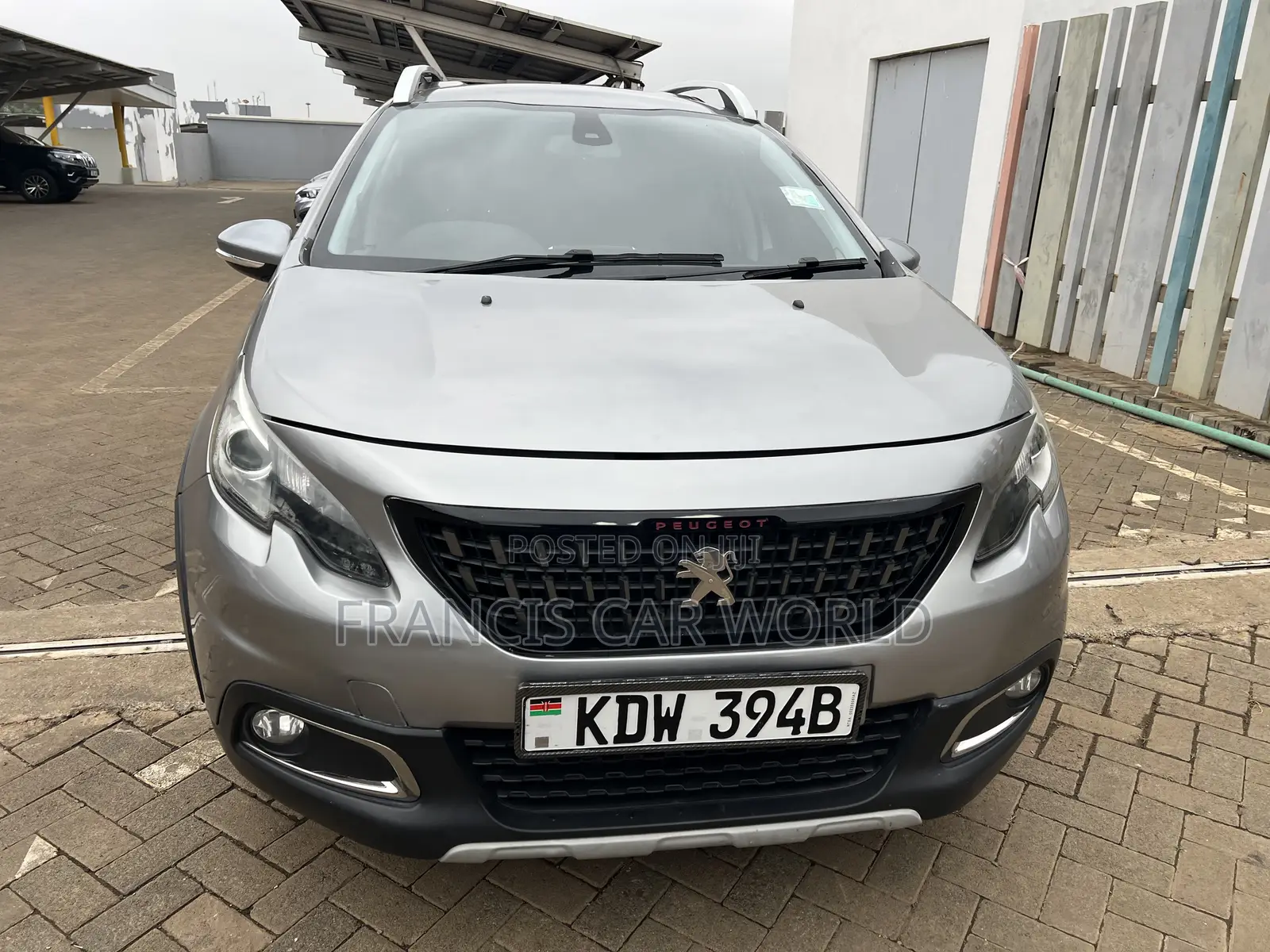 Peugeot 2008 2019 Gray