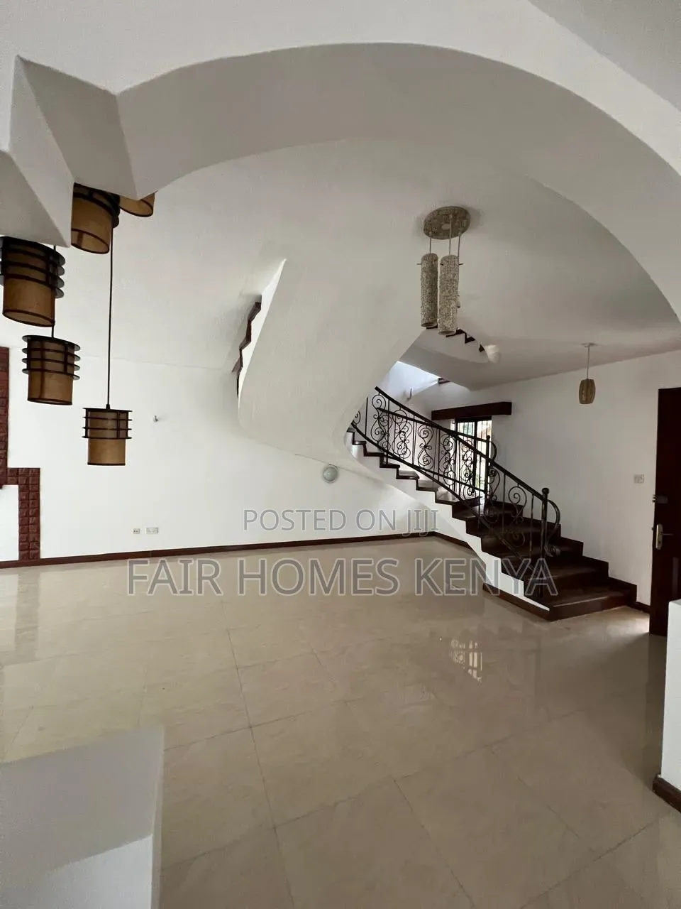 4bdrm Townhouse / Terrace in Brookside Drive, Spring Valley for rent