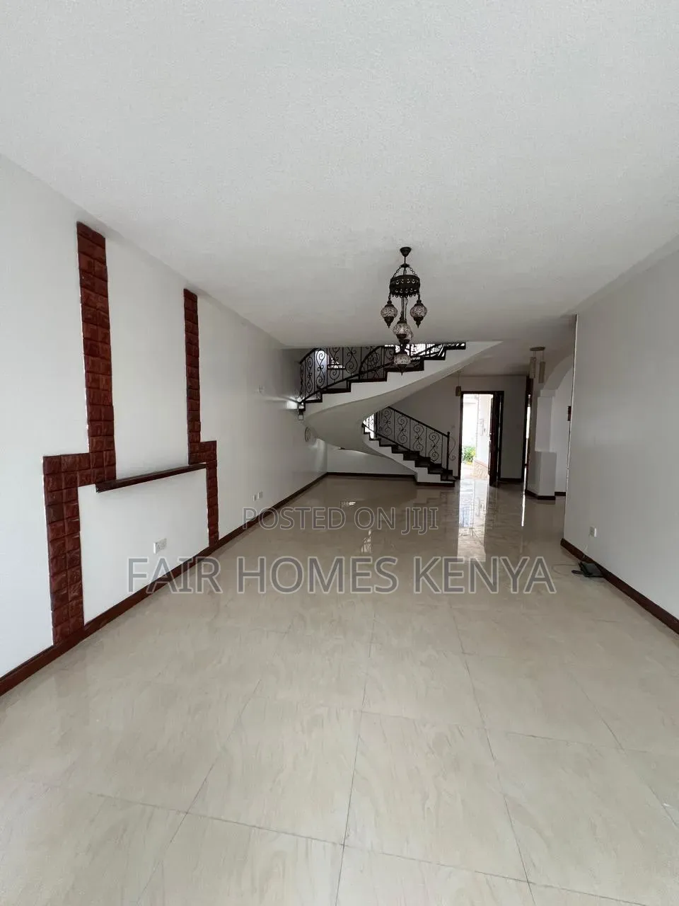 4bdrm Townhouse / Terrace in Brookside Drive, Spring Valley for rent