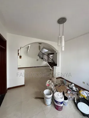 4bdrm Townhouse / Terrace in Brookside Drive, Spring Valley for rent