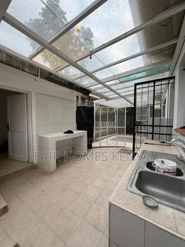 4bdrm Townhouse / Terrace in Brookside Drive, Spring Valley for rent - thumbnail 9