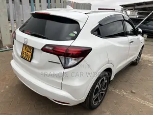 Honda Vezel 2019 White