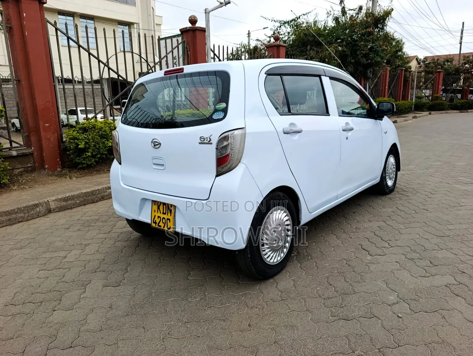 Daihatsu Mira 2016 Blue