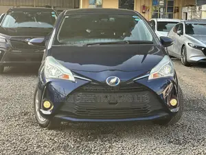 Toyota Vitz 1.5 FWD Hybrid 5dr 2019 Blue