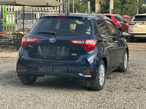 Toyota Vitz 1.5 FWD Hybrid 5dr 2019 Blue
