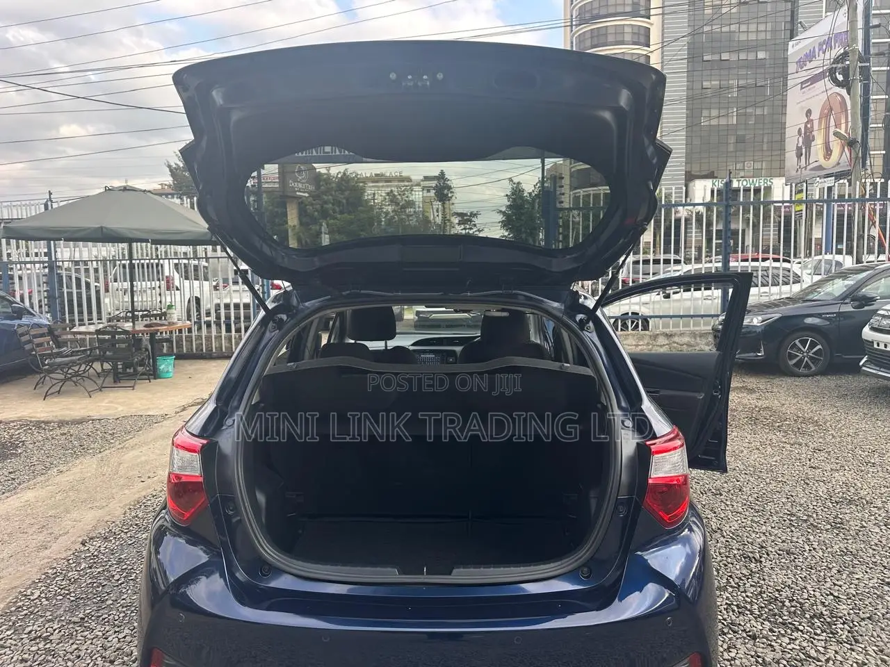 Toyota Vitz 1.5 FWD Hybrid 5dr 2019 Blue
