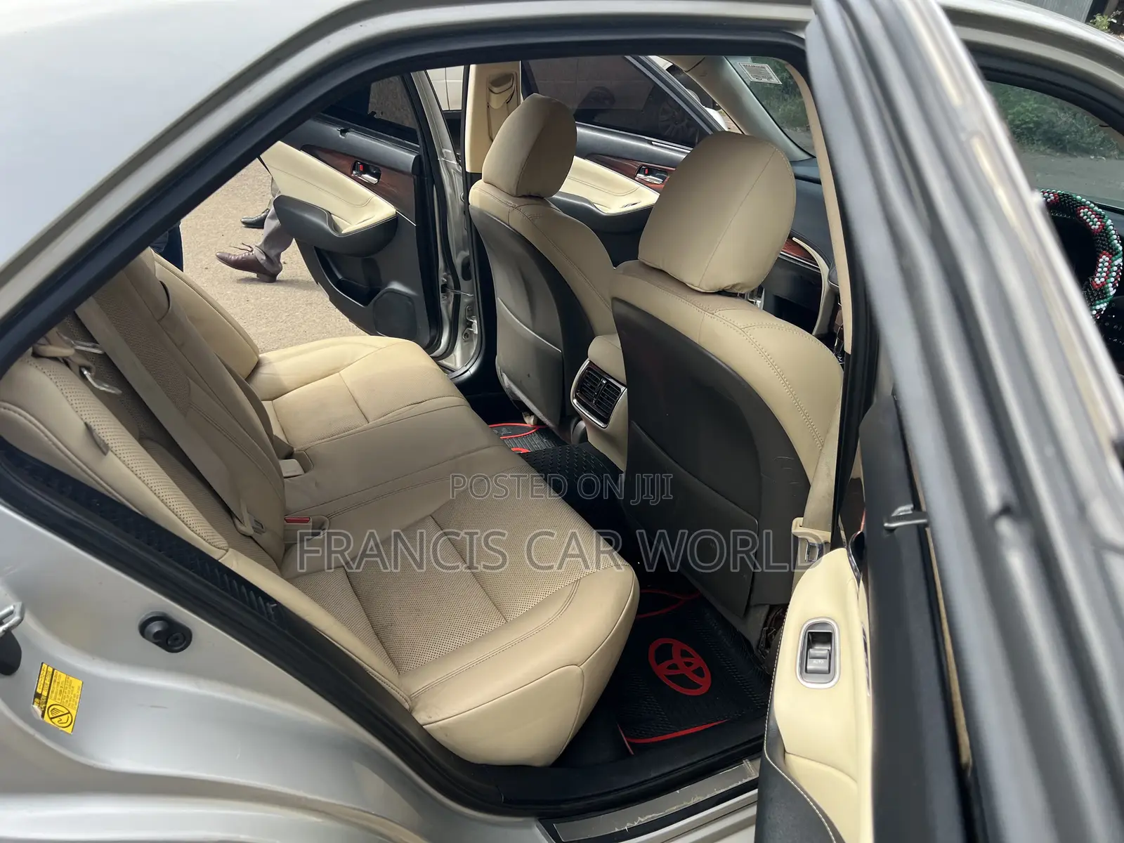 Toyota Crown 2015 Silver