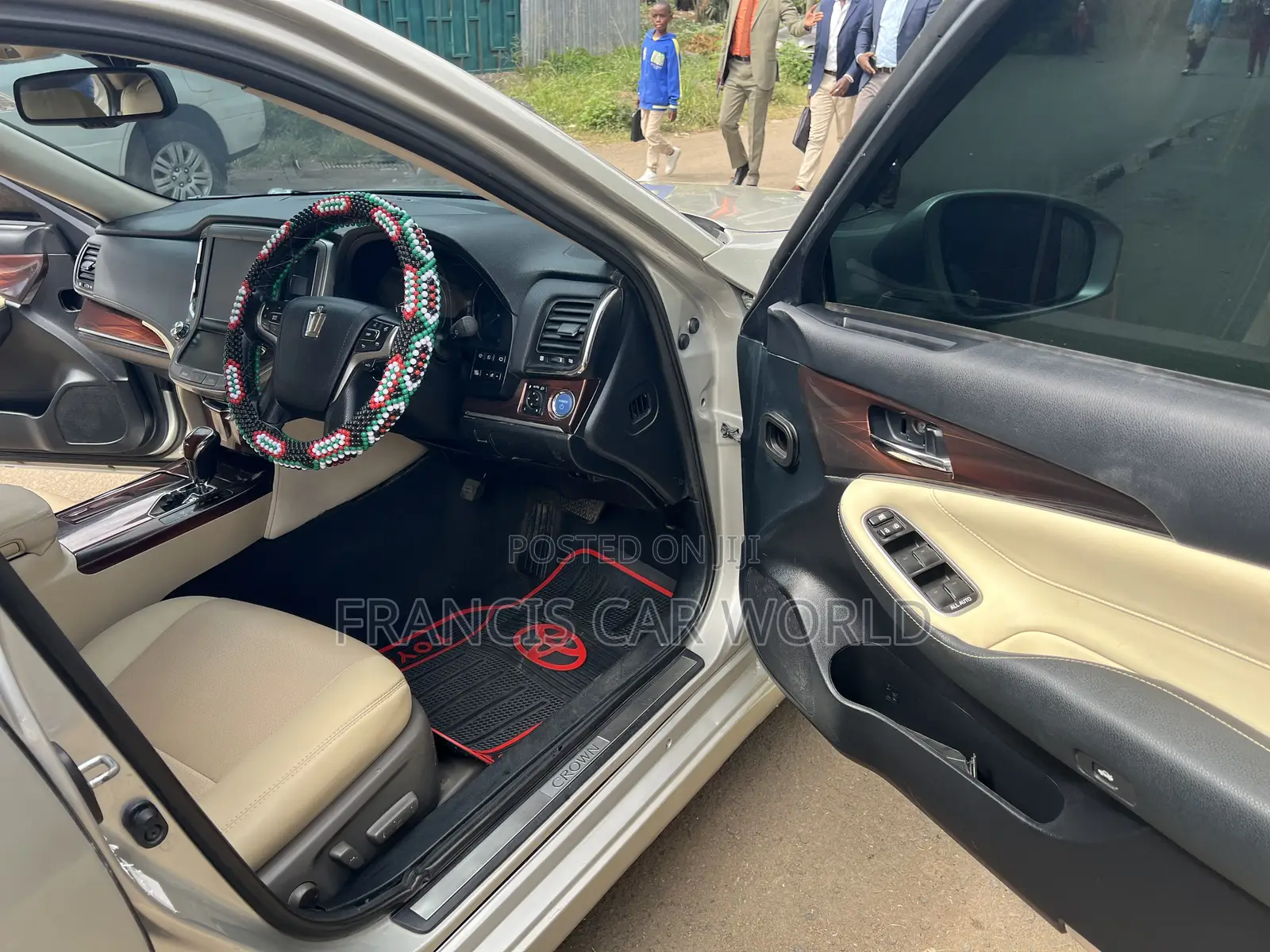 Toyota Crown 2015 Silver