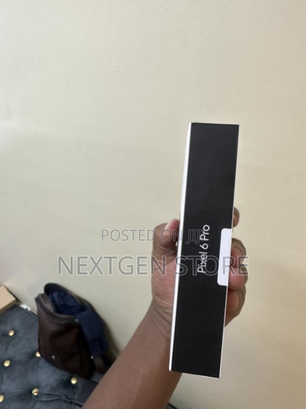 New Google Pixel 7 Pro 128 GB Black - thumbnail 3