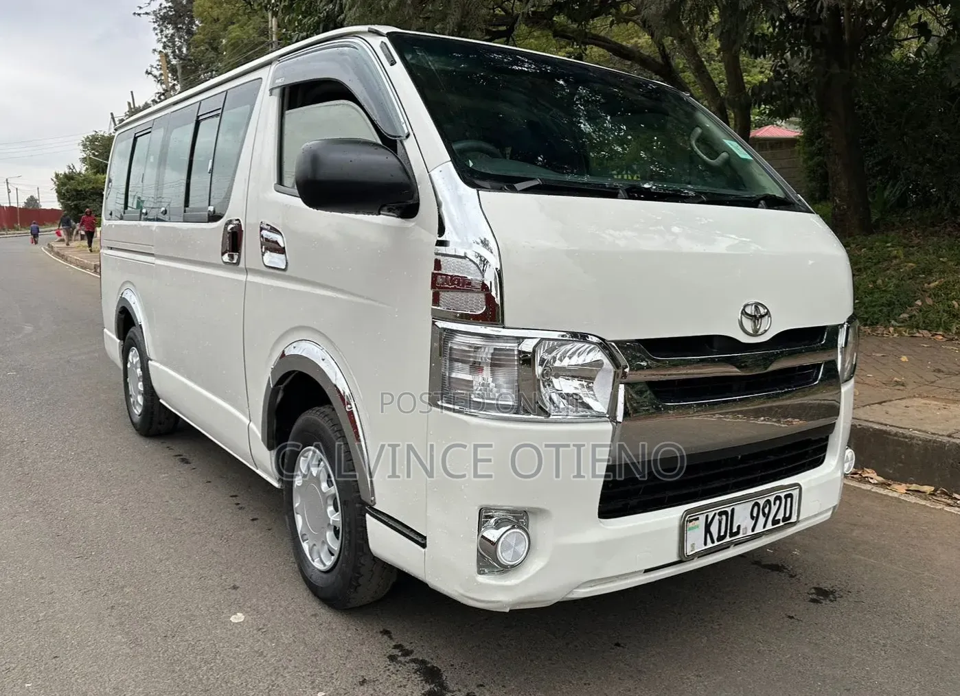 Toyota HiAce 2016 White