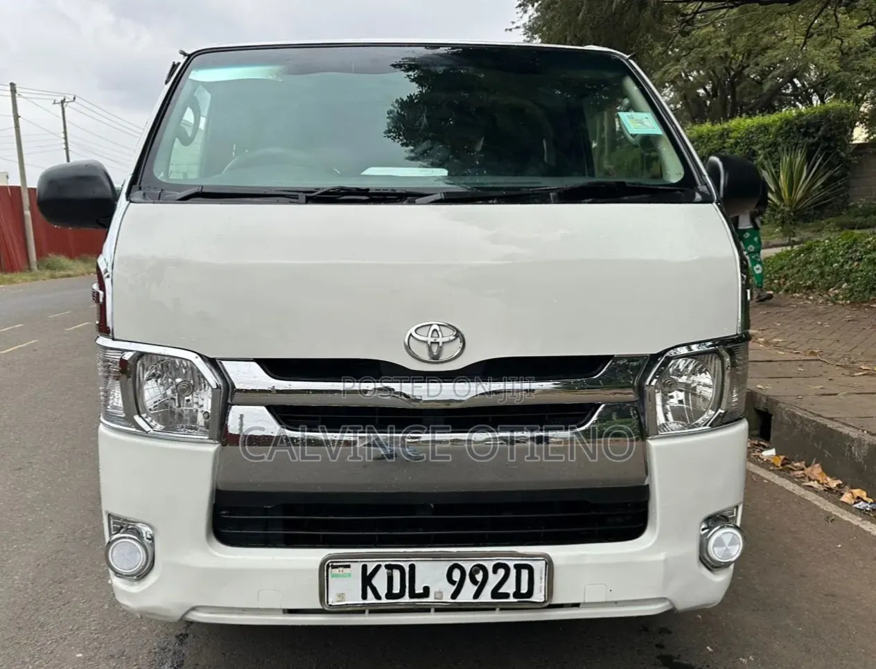 Toyota HiAce 2016 White