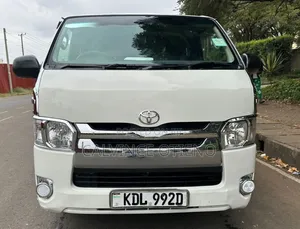 Toyota HiAce 2016 White