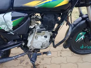 Bajaj Boxer 150 UG 2023 Black