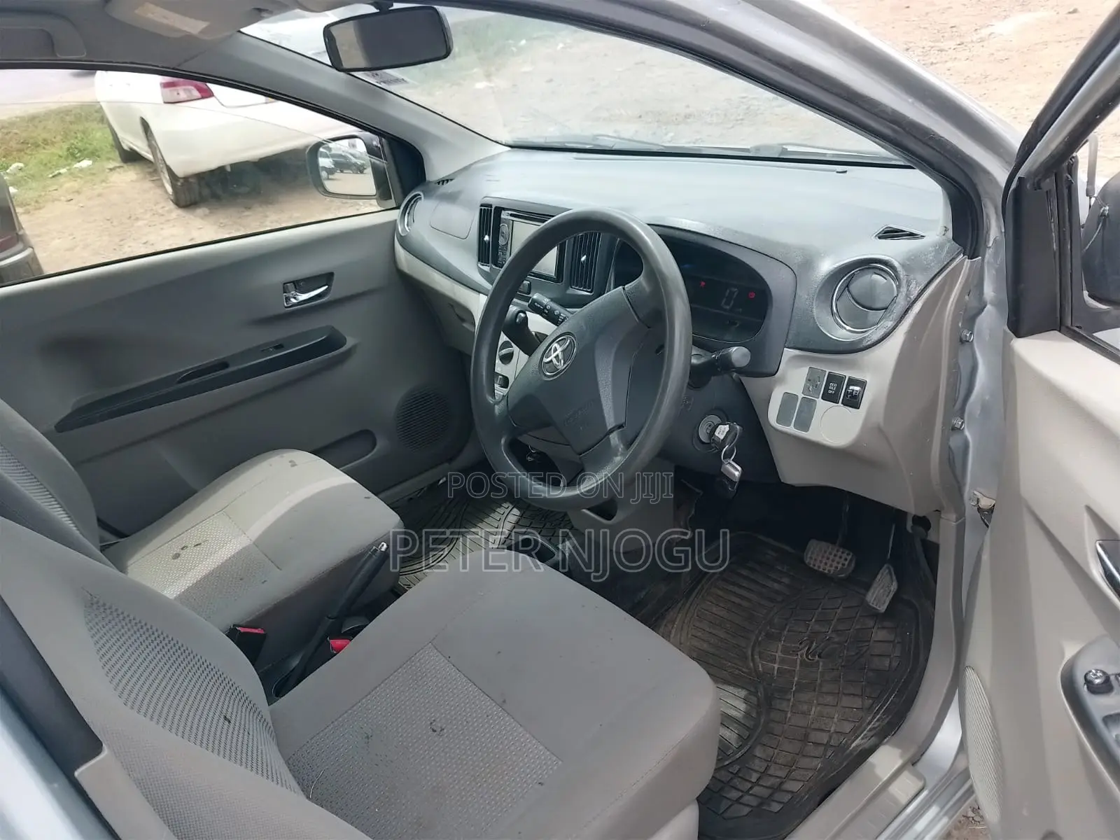 Toyota Pixis 2013 Gray