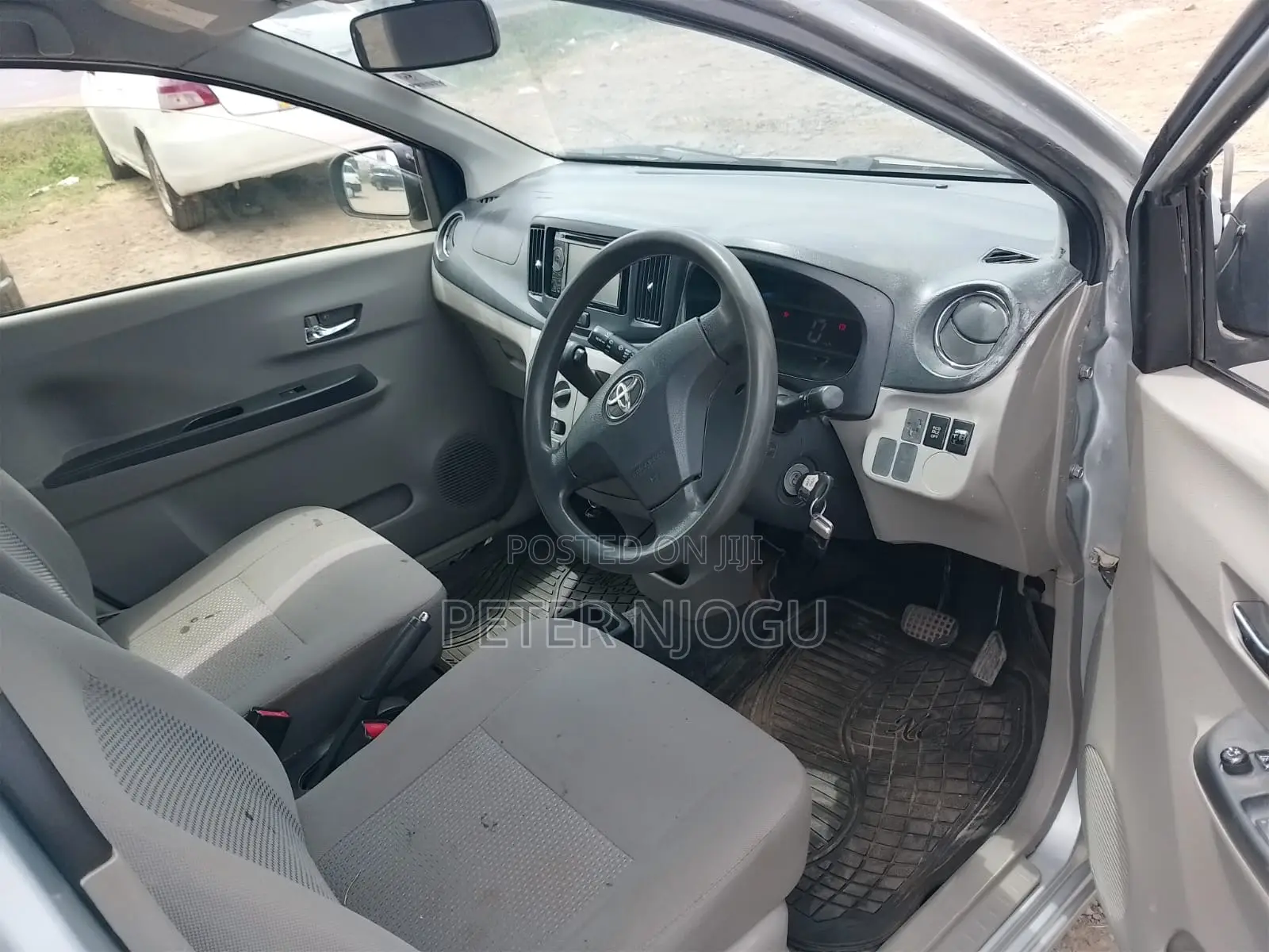 Toyota Pixis 2013 Gray