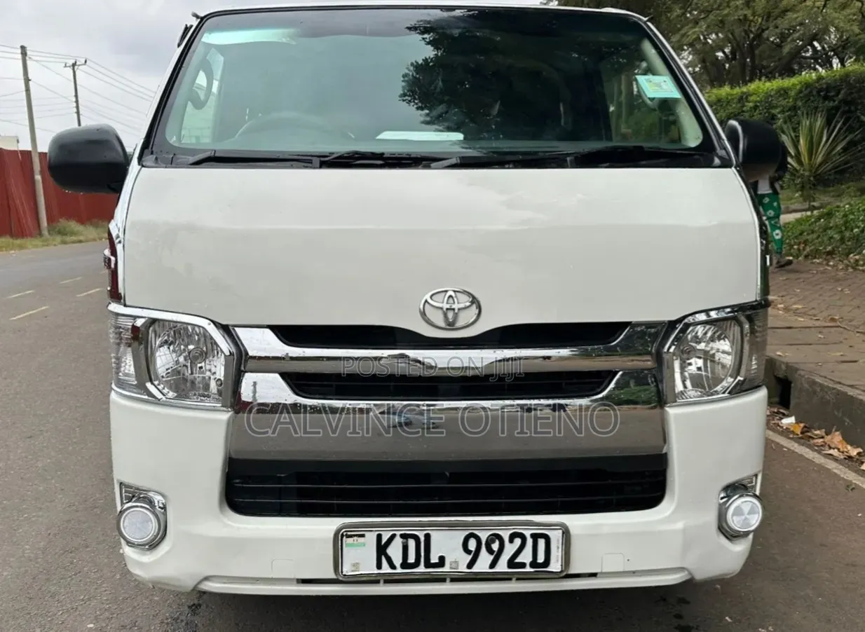 Toyota HiAce 2016 White