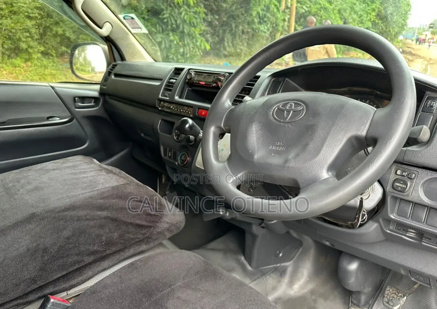 Toyota HiAce 2016 White