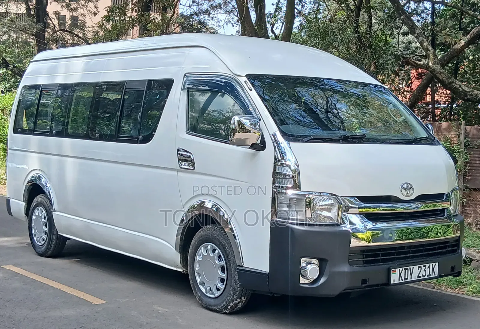 Toyota Grand HiAce 2019 White