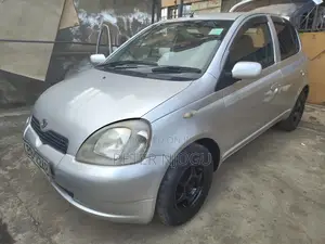 Toyota Vitz 2003 Gray
