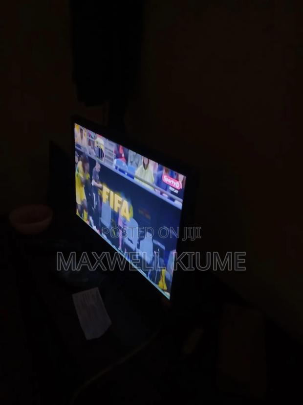 Solarmax 24 Inch Digital Tv - thumbnail 4