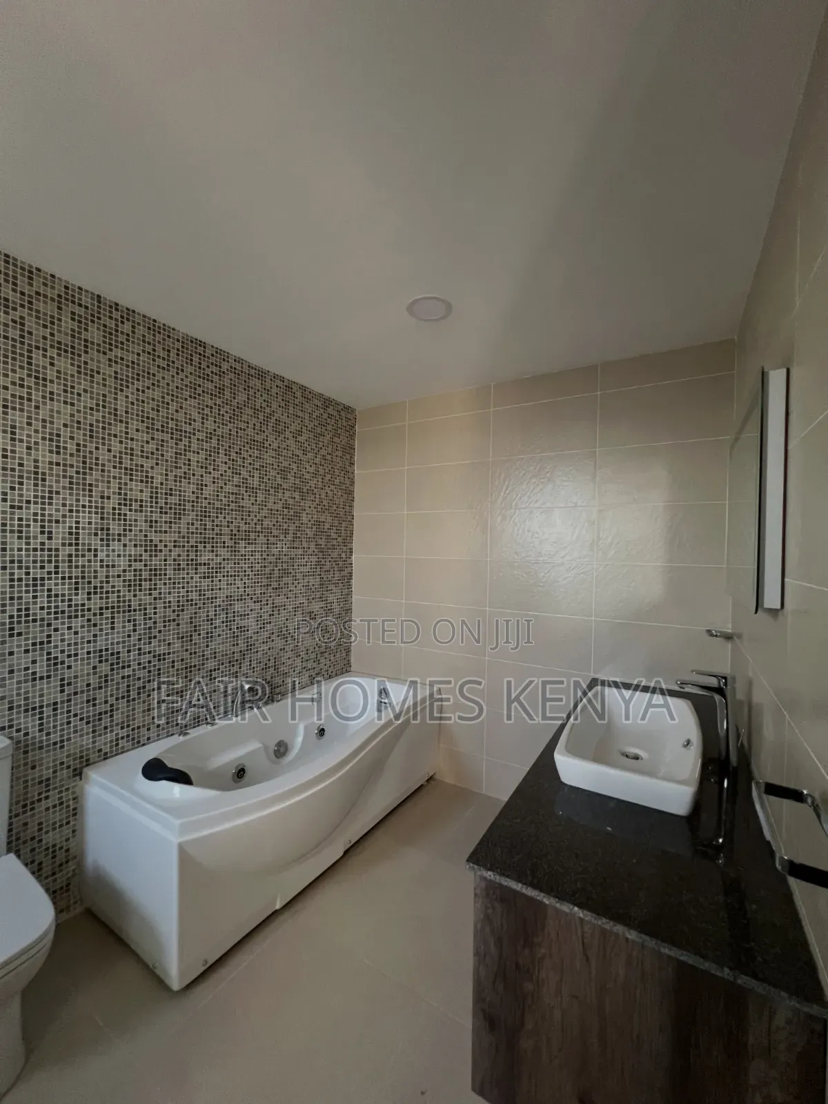 4bdrm Duplex in Gitanga Road, Valley Arcade for rent