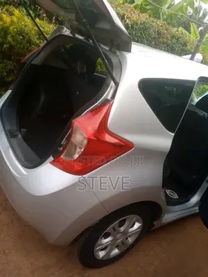 Nissan Note 2013 Silver