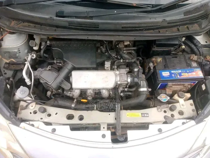 Nissan Note 2013 Silver