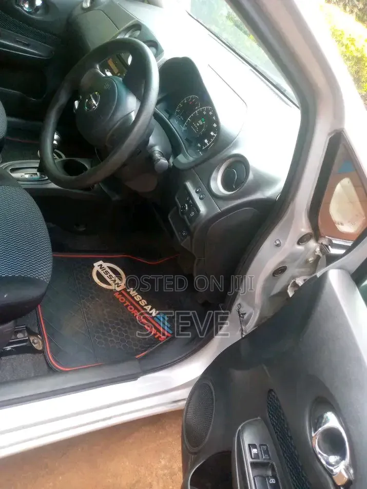 Nissan Note 2013 Silver