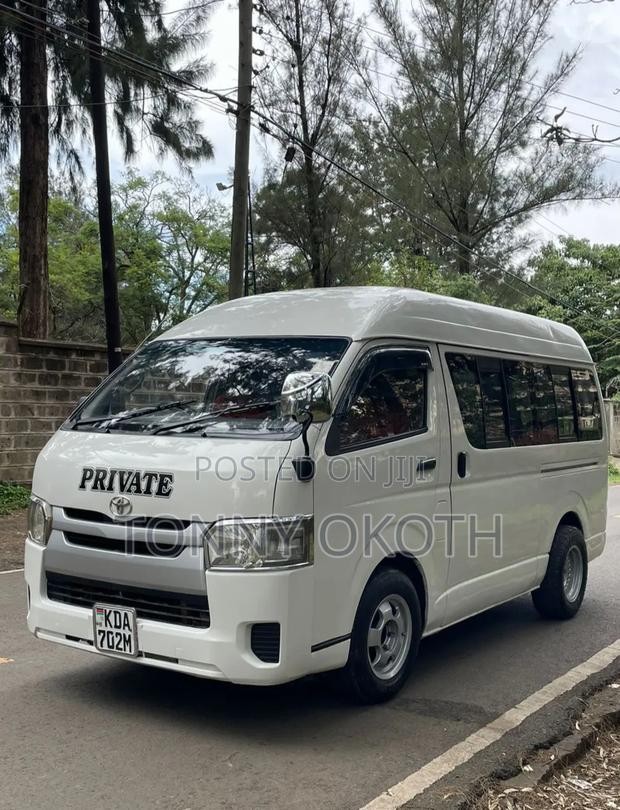 Toyota Grand HiAce 2014 White