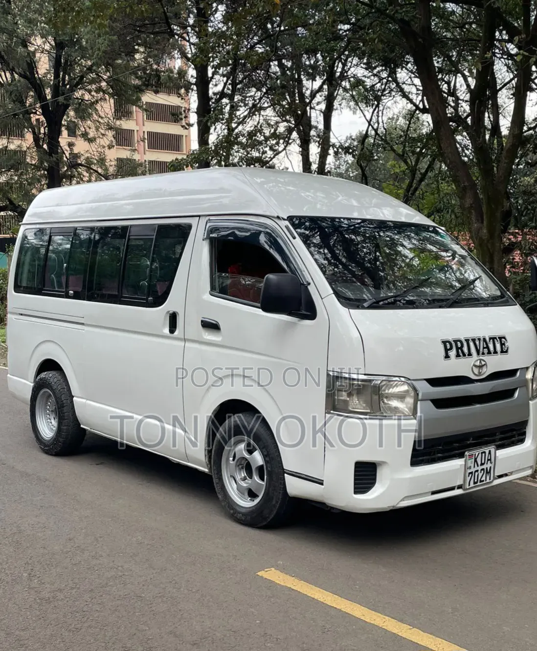 Toyota Grand HiAce 2014 White