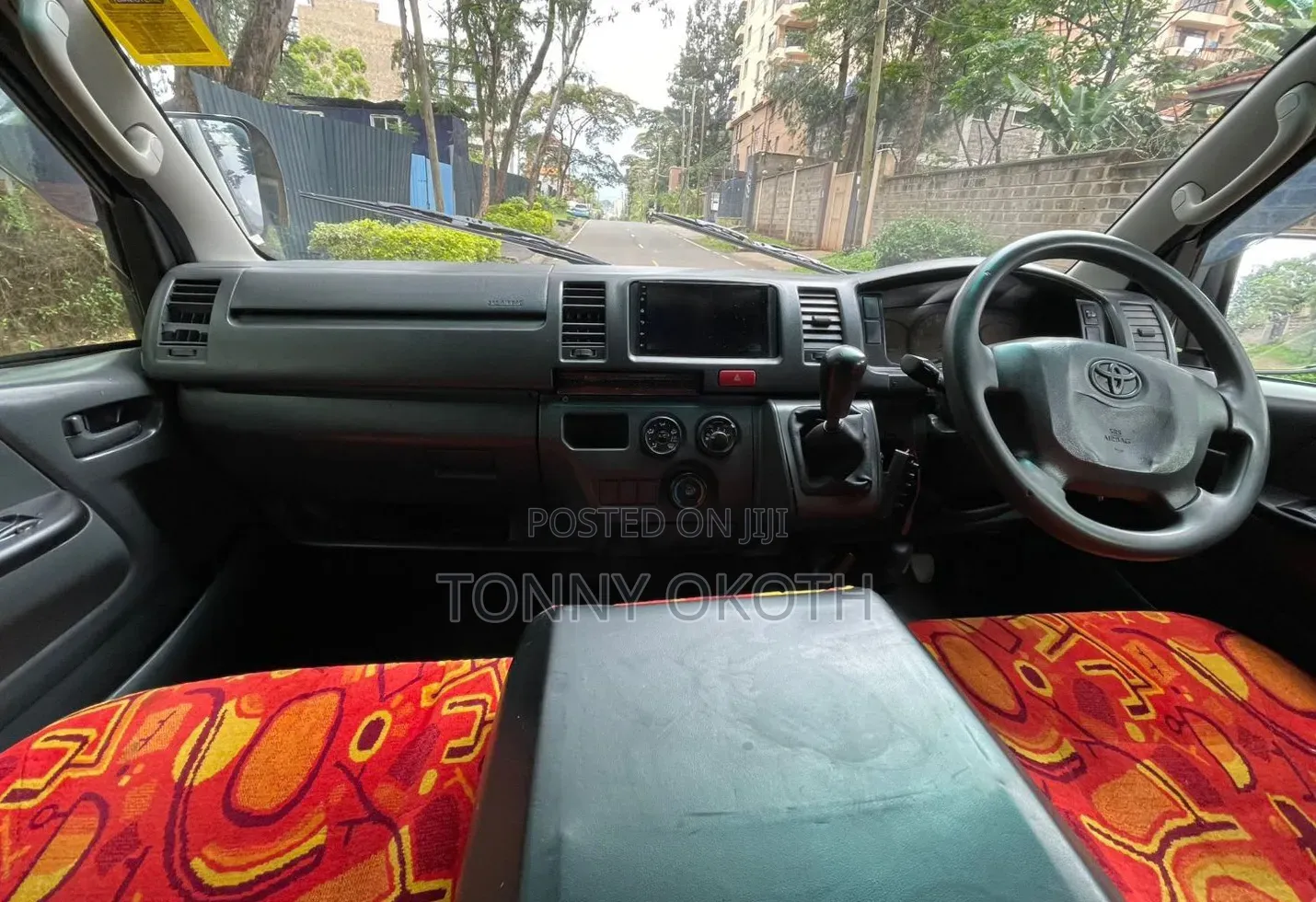 Toyota Grand HiAce 2014 White