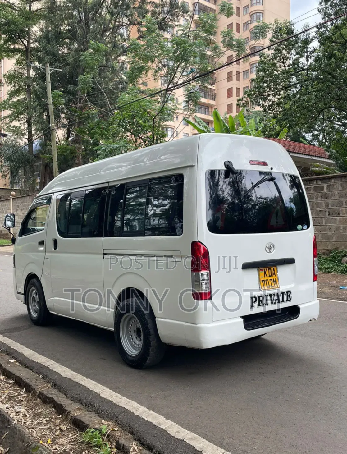 Toyota Grand HiAce 2014 White