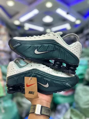 Nike Shox R4 Retro “Olive Aura ”