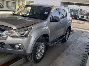 Isuzu MU-X 2020 Silver