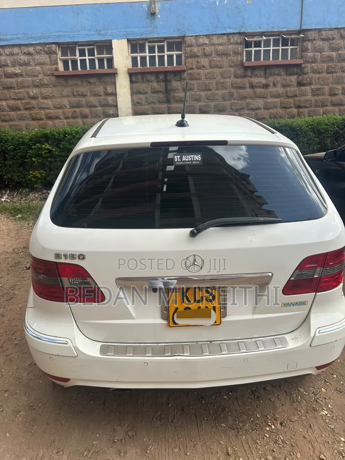 Mercedes-Benz B-Class 2011 Off white